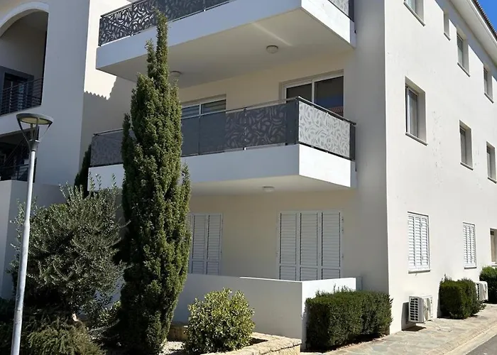 Cozy 2-bedroom Flat *