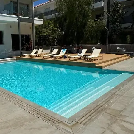 Апартаменты Cozy 2-bedroom Flat Паралимни